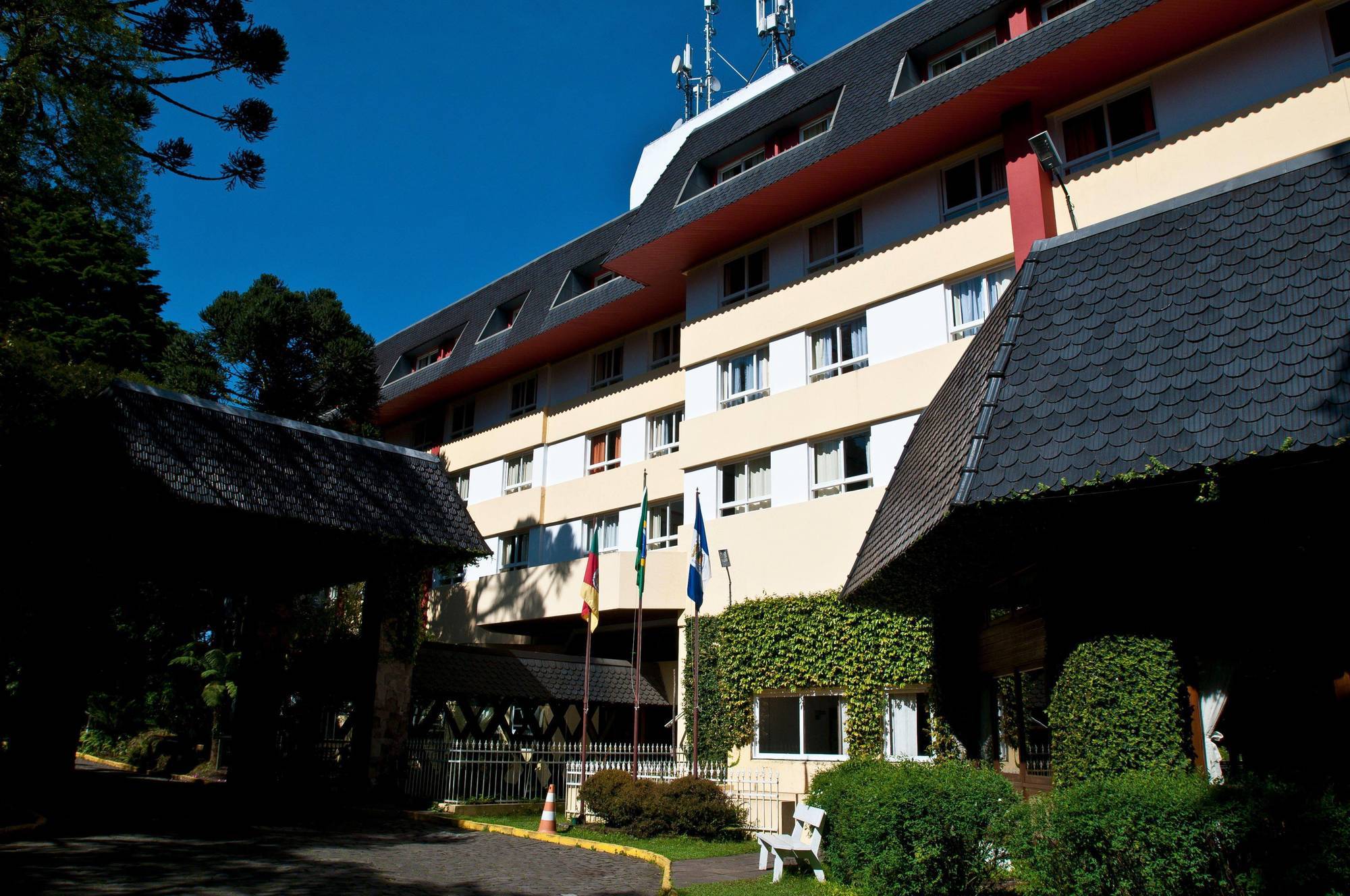 Tri Hotel Canela Bagian luar foto